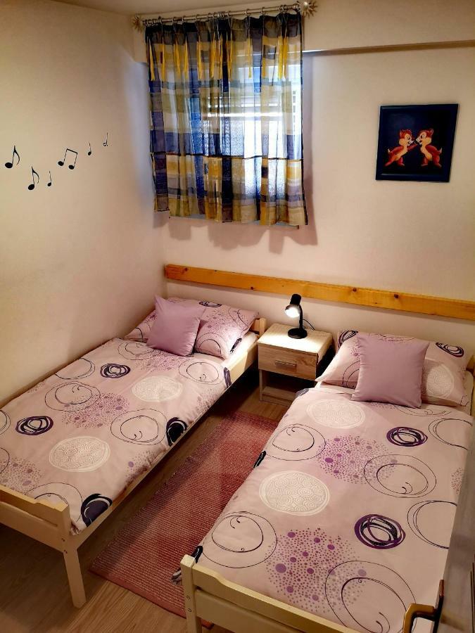 Apartman Olga 우마그 외부 사진
