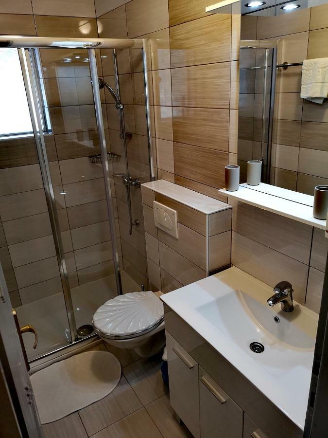 Apartman Olga 우마그 외부 사진